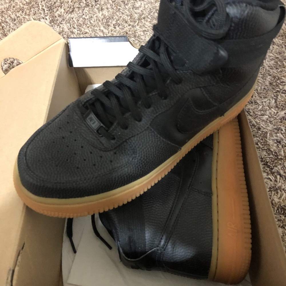 Nike Air Force 1